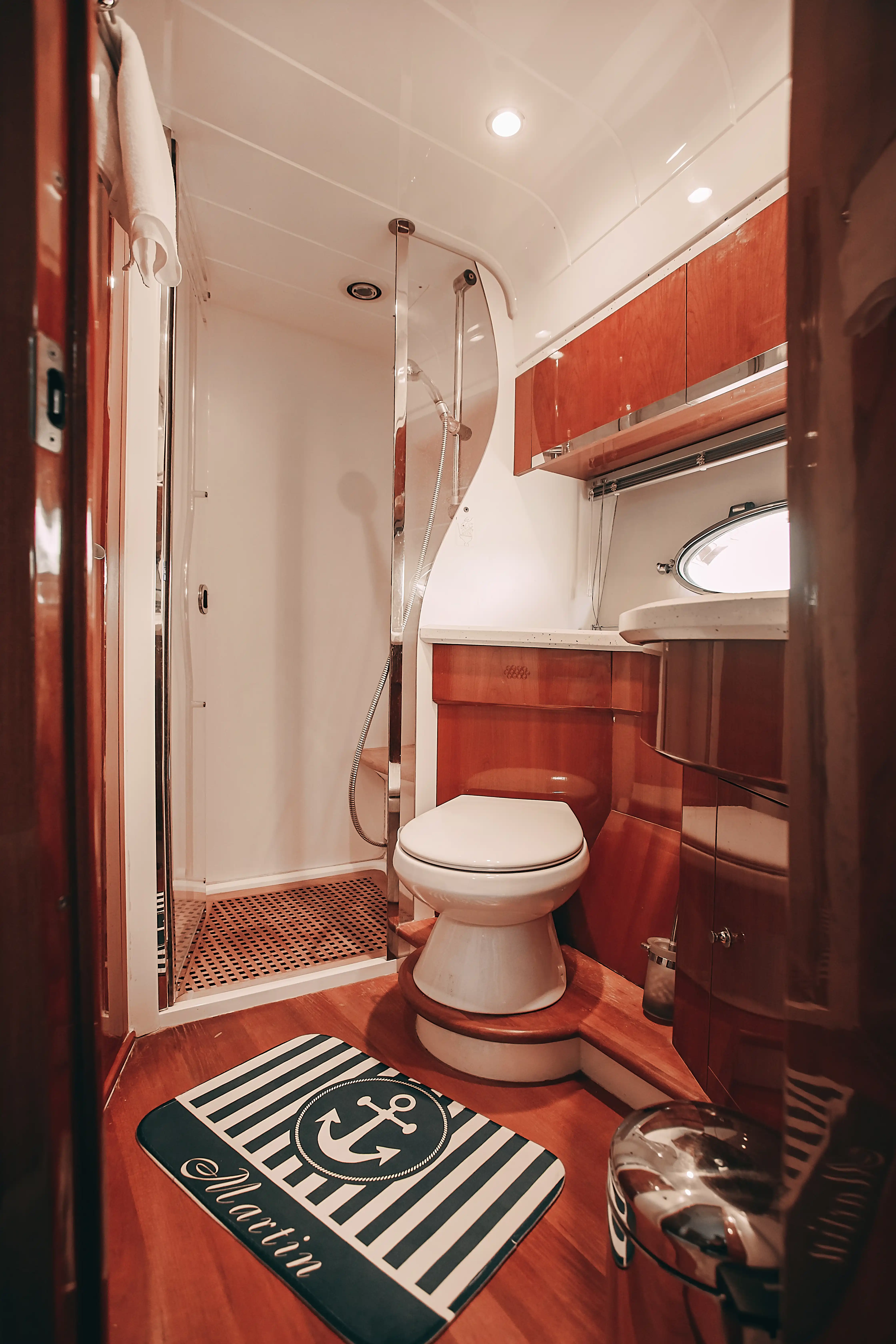 Яхта Princess 57 Esperanza image- 32